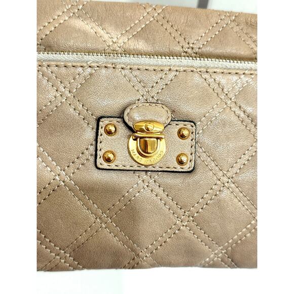 Marc Jacobs Quilted Calfskin Leather Wristlet Bag Beige Women's Compact - Picture 13 of 14